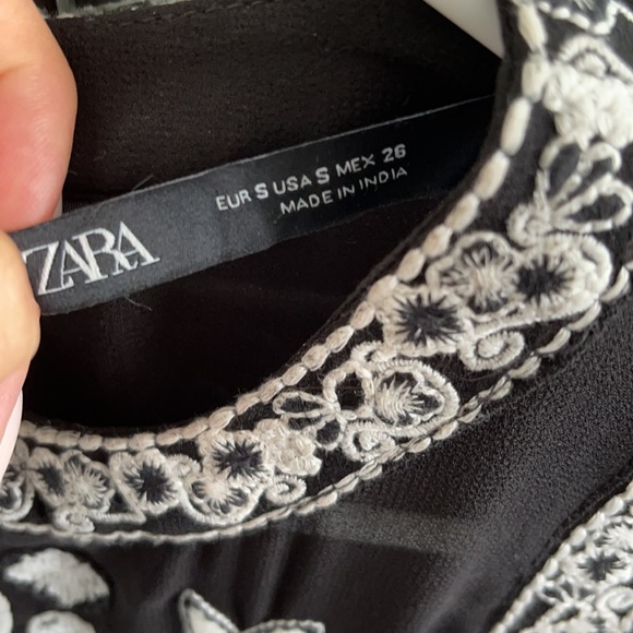 Zara mini black dress - Picture 2 of 3